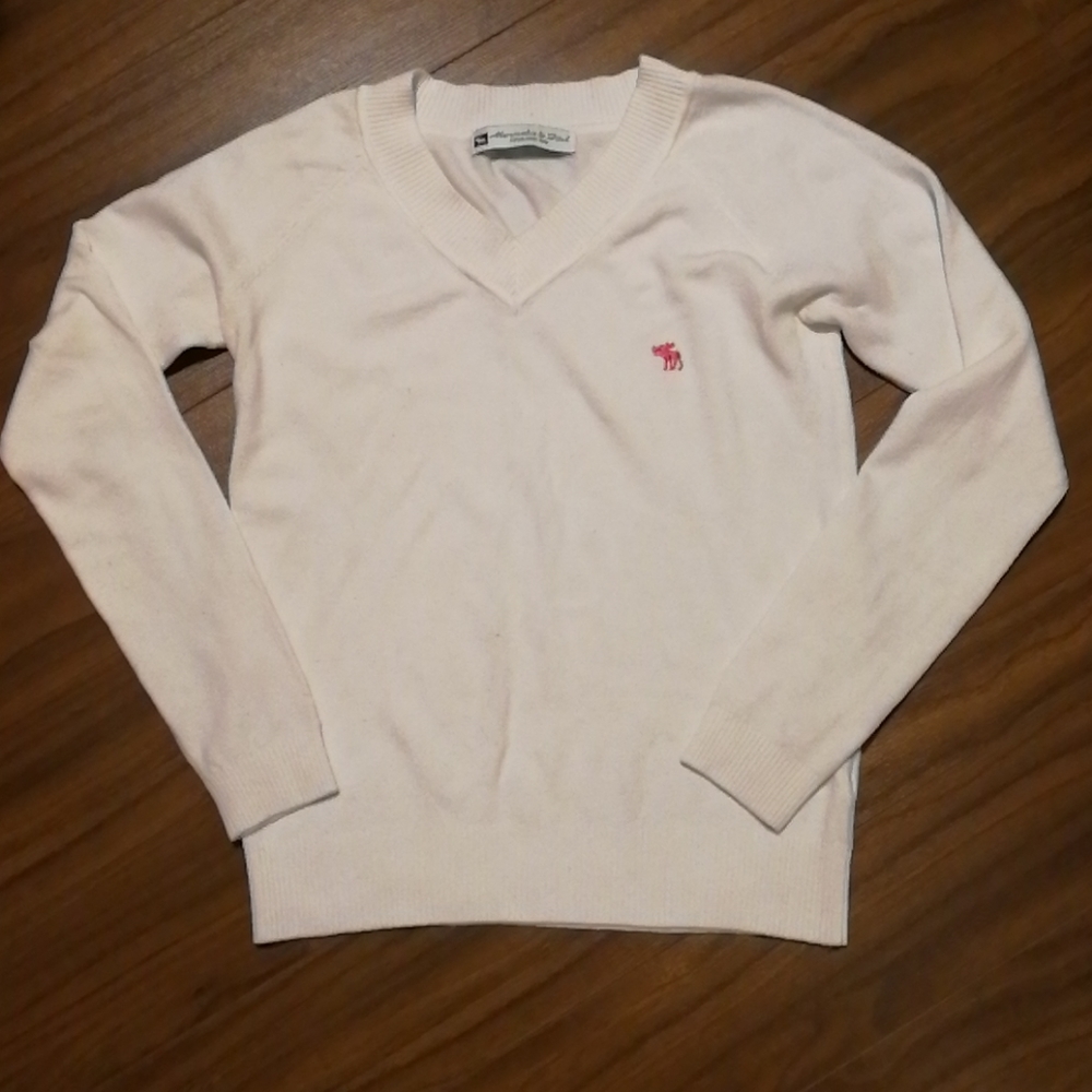 VGUC 100% cashmere Abercrombie & Fitch sweater